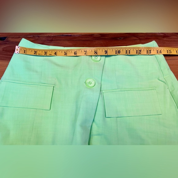 NWT WeWoreWhat Revolve Green Mini Skirt w/ Asymmetrical Front 2-Button Closure S - Picture 12 of 14